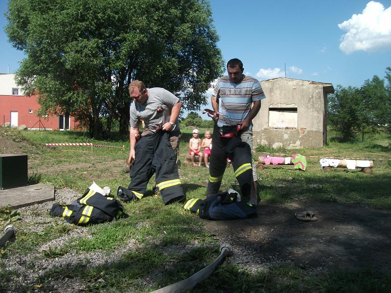 foto 071.jpg - Prvn disciplna hasiskho ptiboje - aty dlaj hasie